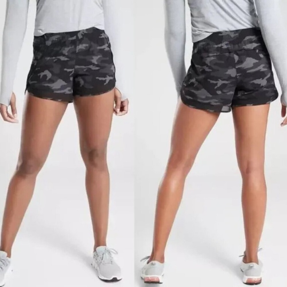 Athleta Black Camo Mesh Racer Run 4” Short